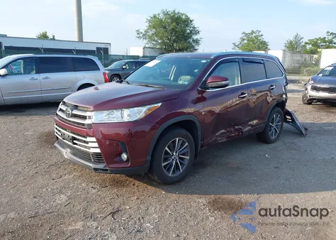 2018 Toyota Highlander Xle из США, поврежденный, VIN 5TDJZRFH4JS816767